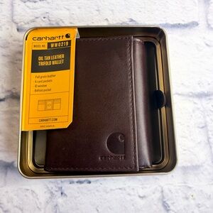 NWT Carhartt Dark Brown Oil Tan Leather Trifold Wallet in Metal Tin.